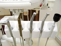 虫歯の治療器具